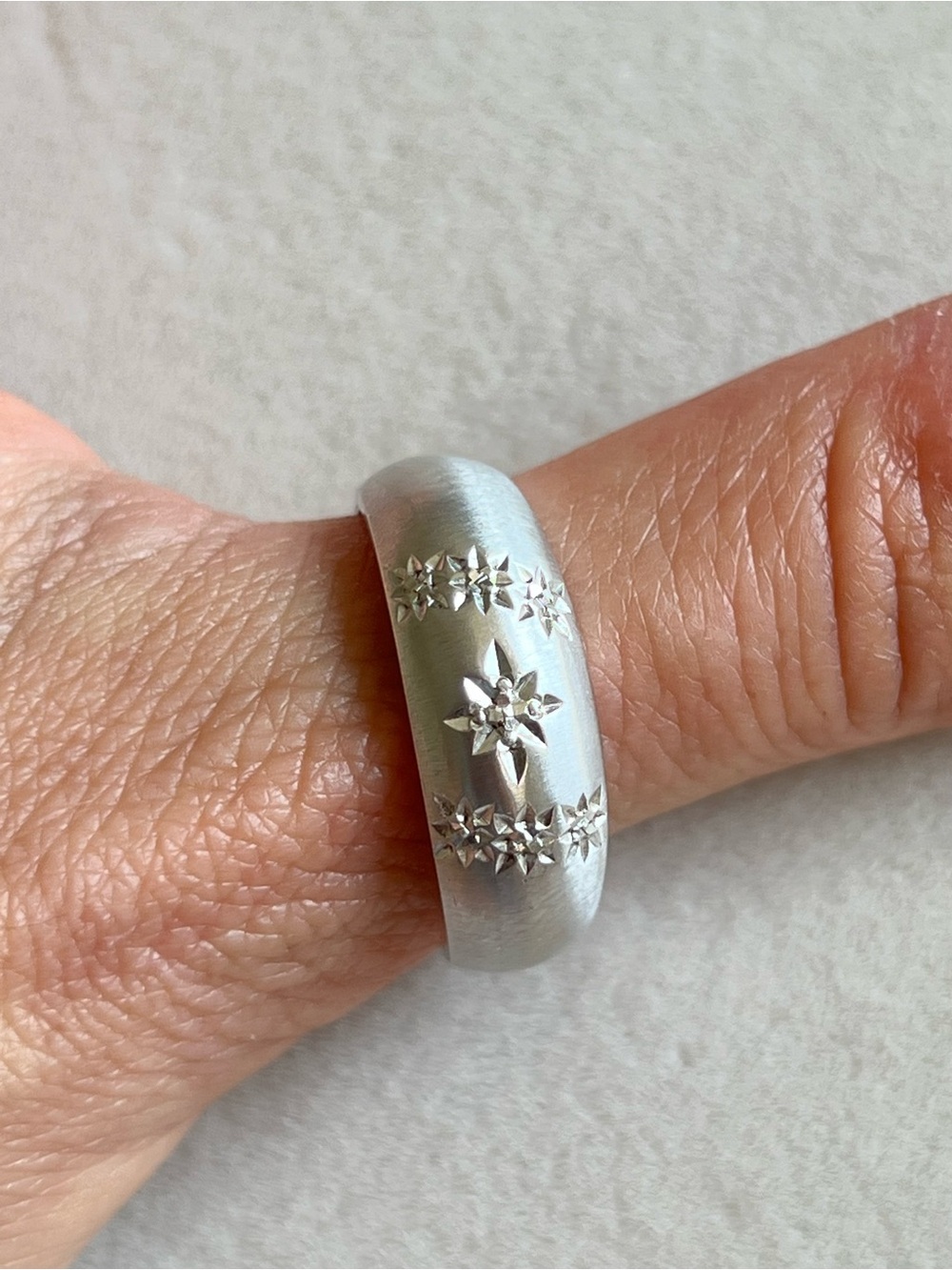 14K White Gold Men’s Diamond Ring – 6.37 Grams